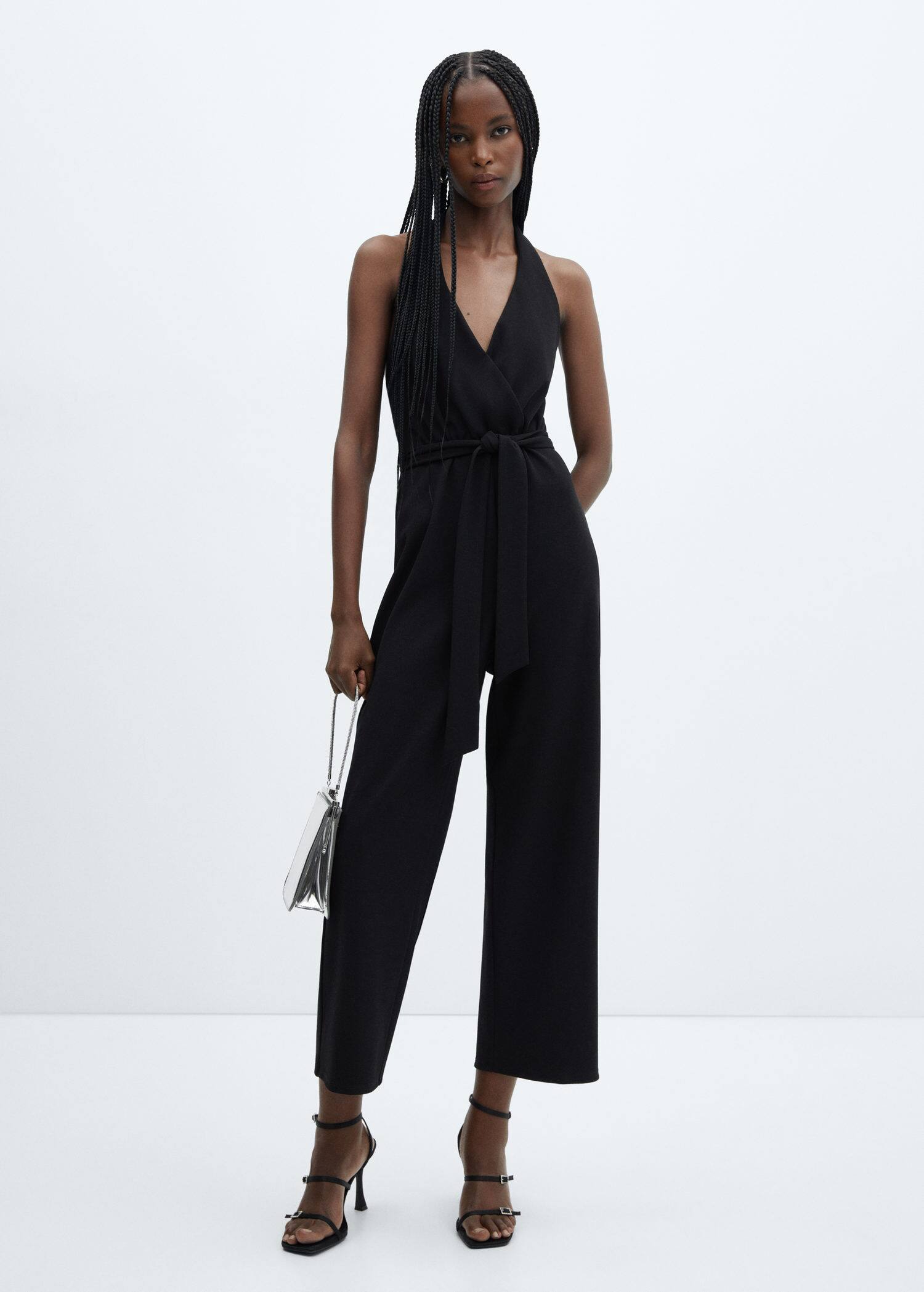 Neckholderjumpsuit mit schleifendetail Damen Mango Österreich