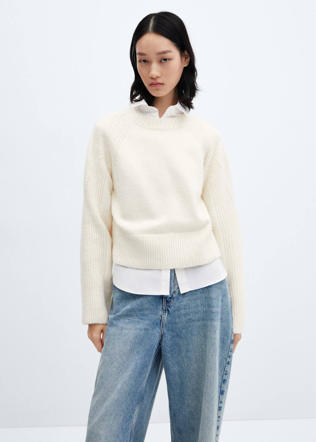 round neck knitted sweater