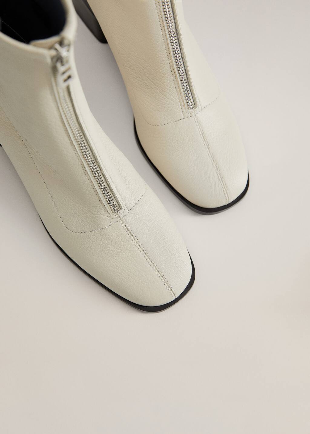 Mango Zipped leather ankle boots 6700056206
