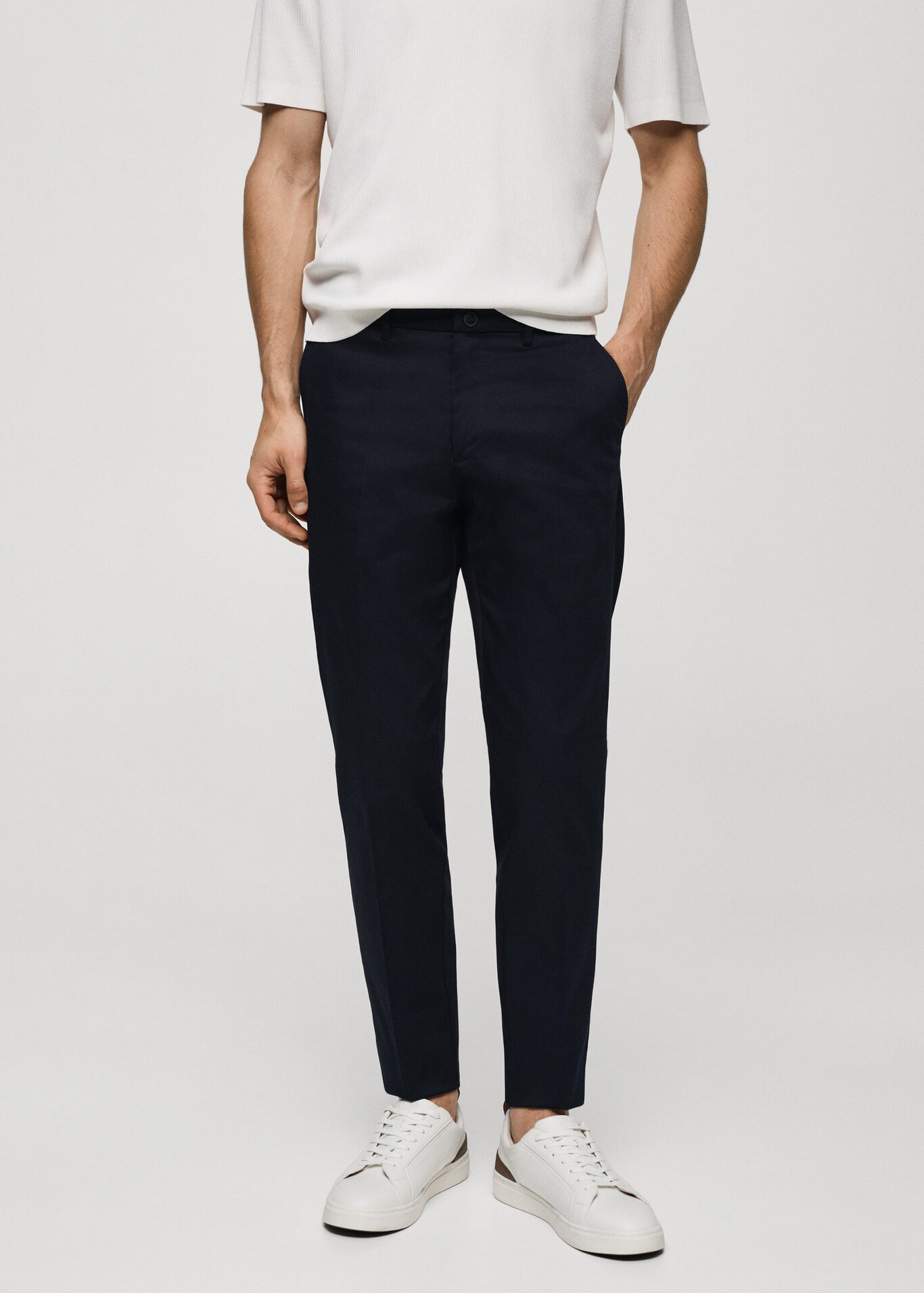 Spodnie chinos slim fit - Mężczyzna | Mango Man Polska
