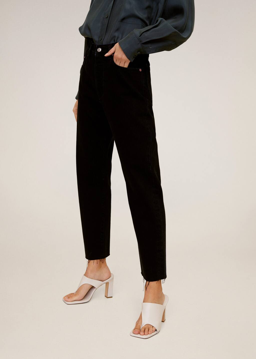 Straight fit cropped jeans - Women | Mango United Kingdom