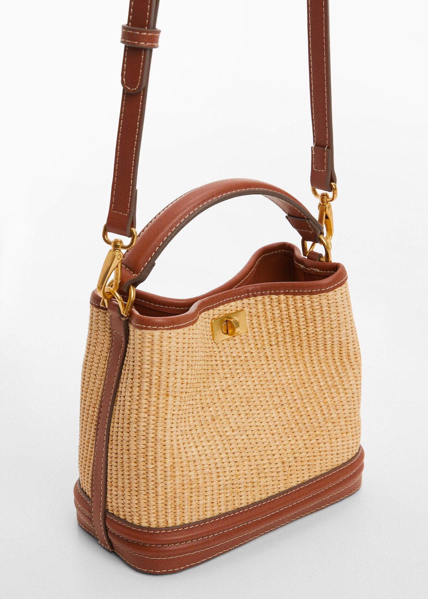 Bolso bucket efecto rafia Mujer Mango México