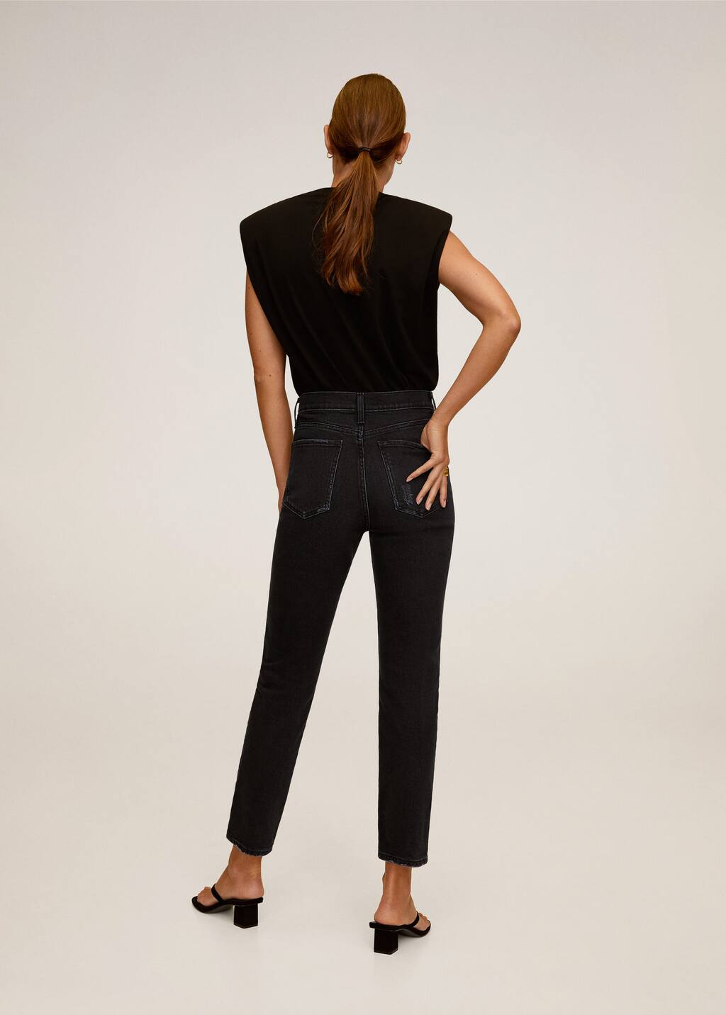 waist slimming jeans