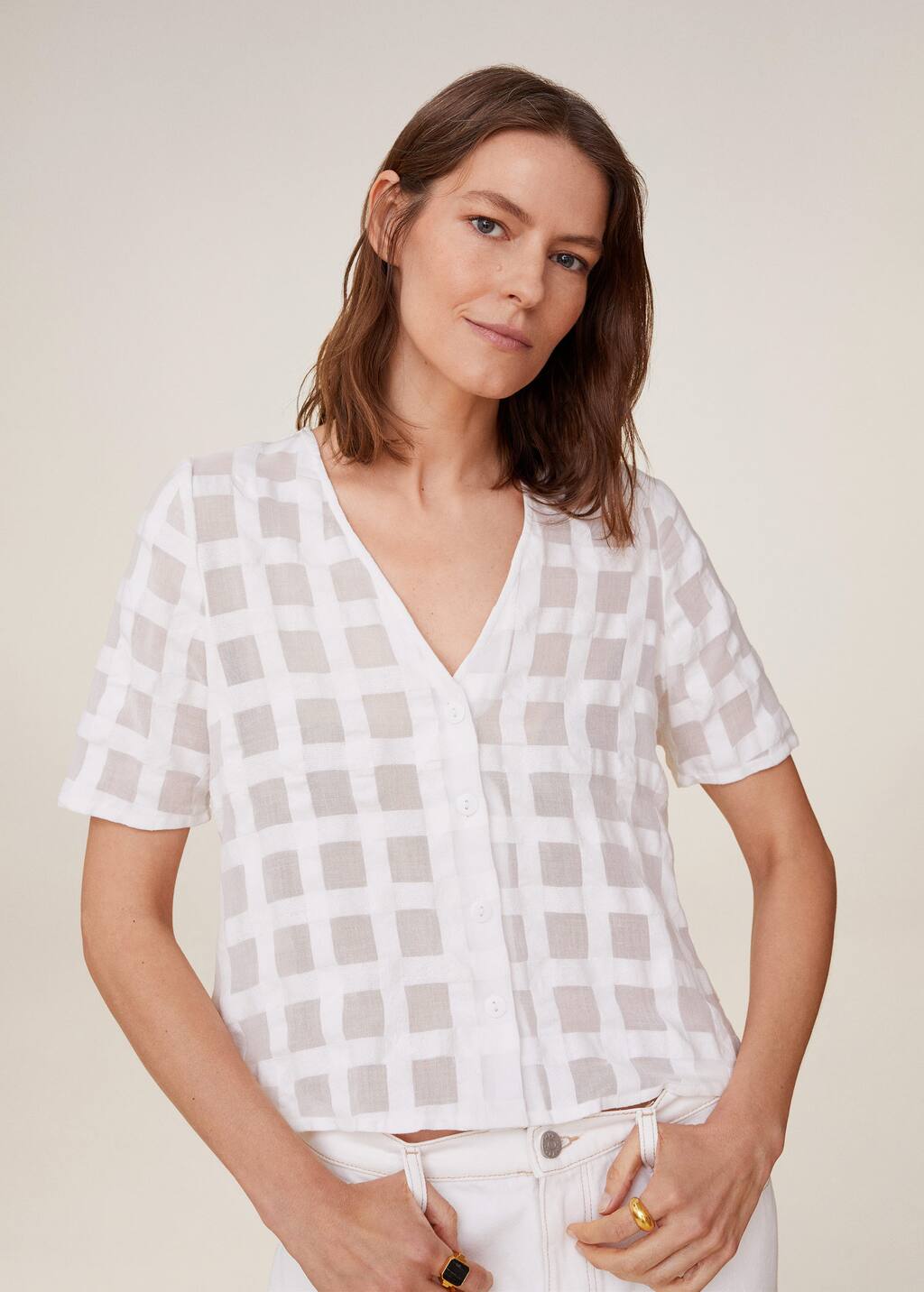 Blusa textura cuadros Mujer | Mango España Blusa textura cuadros Mujer | Mango España