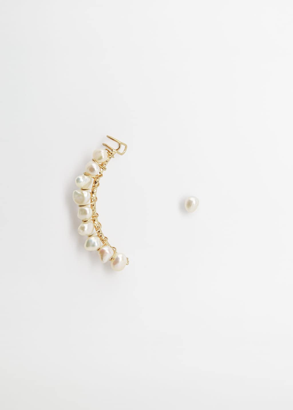 Mango Ear cuff natural pearls 67040561 OR
