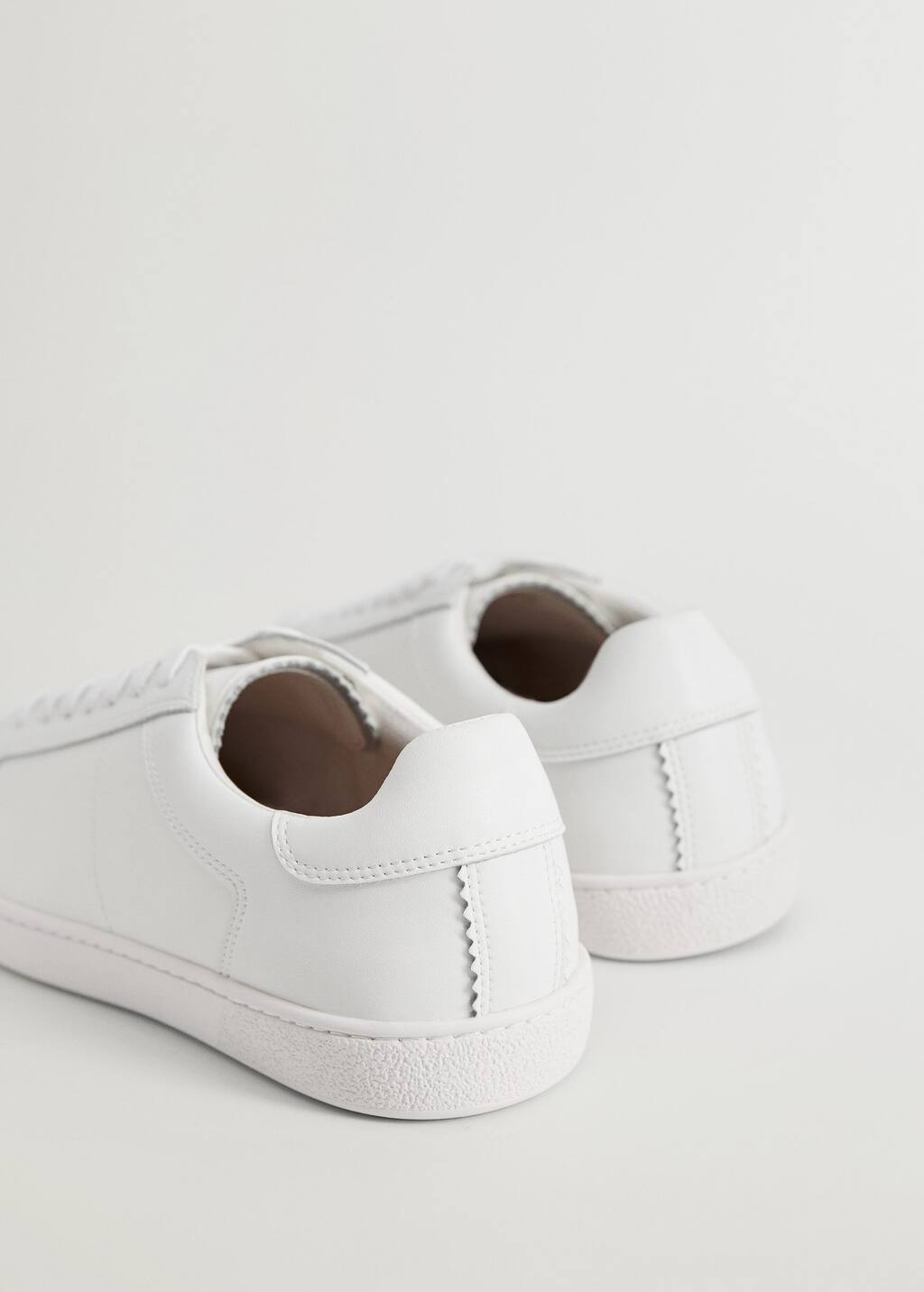 Mango Monocoloured leather sneakers. 5