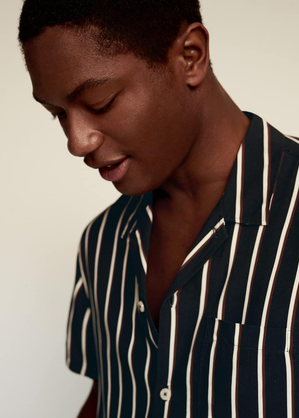 Camisa fluida rayas Hombre | Mango Man España Camisa fluida rayas Hombre | Mango Man España