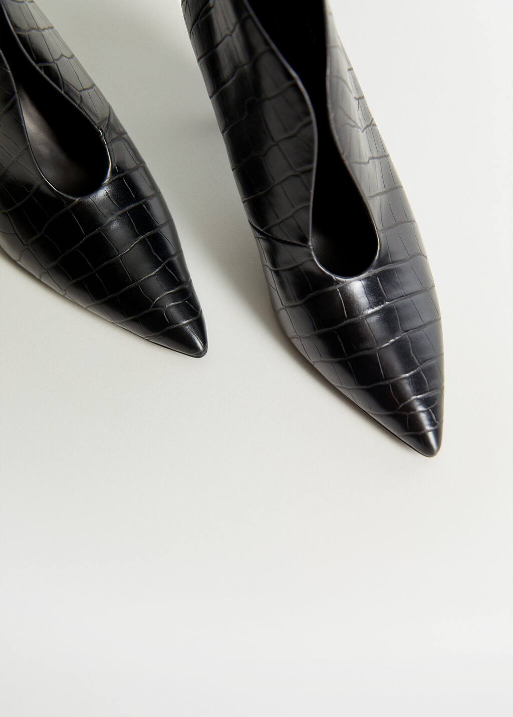 onden yirtmacli topuklu yarim bot