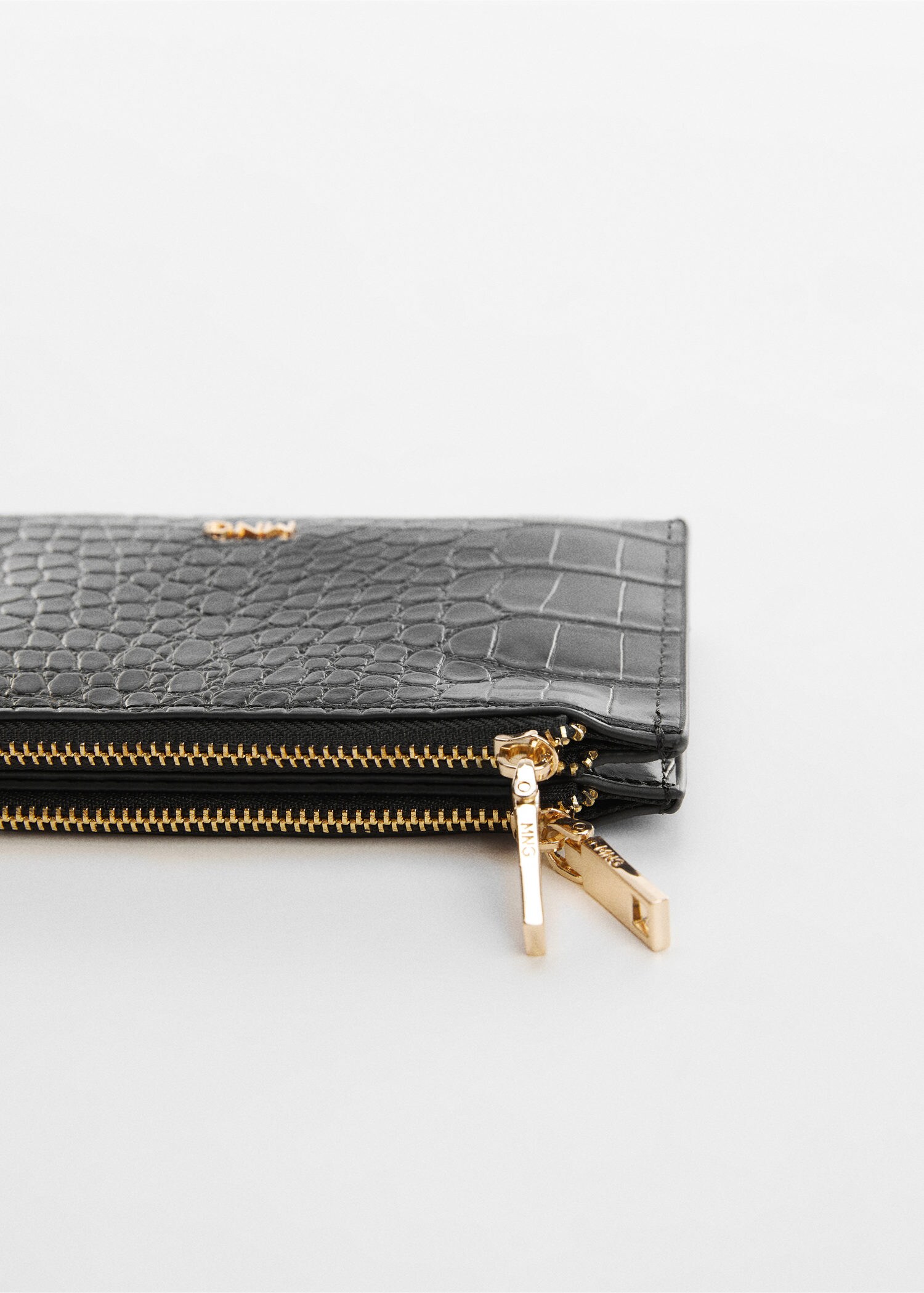 Crocodile cardholder with logo Woman Mango Nigeria