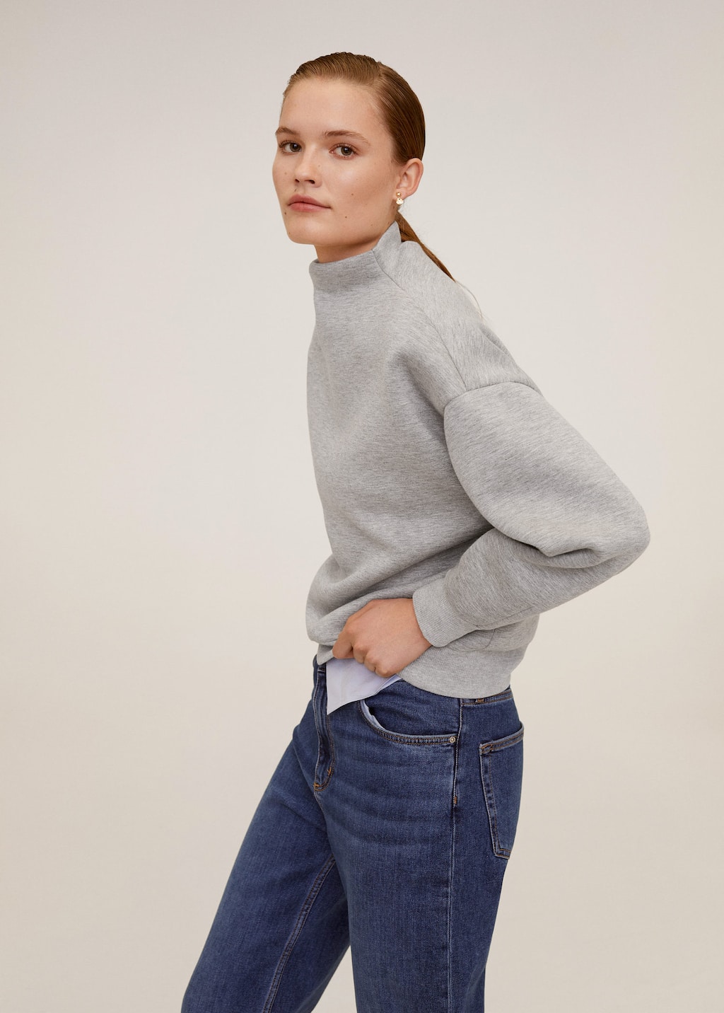 sudadera cuello chimenea