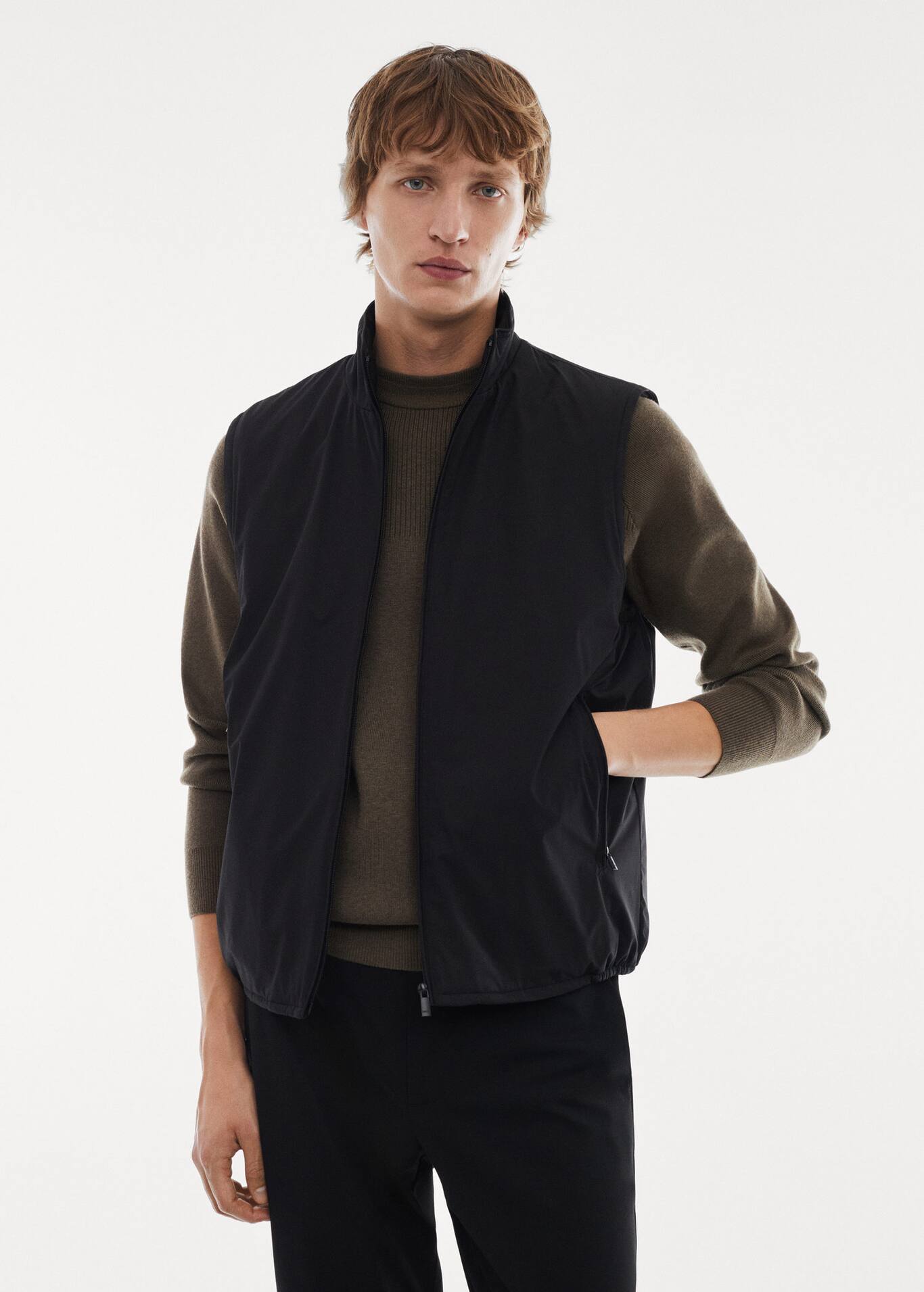 Lightweight quilted waterrepellent quilted vest Men Mango Man USA