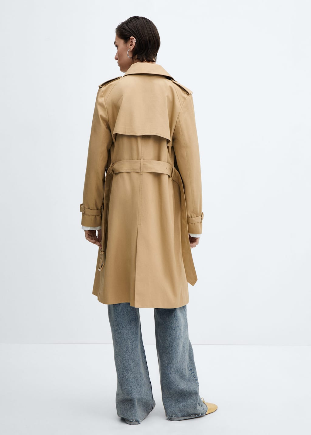 Mango Classic trench coat with belt. 23