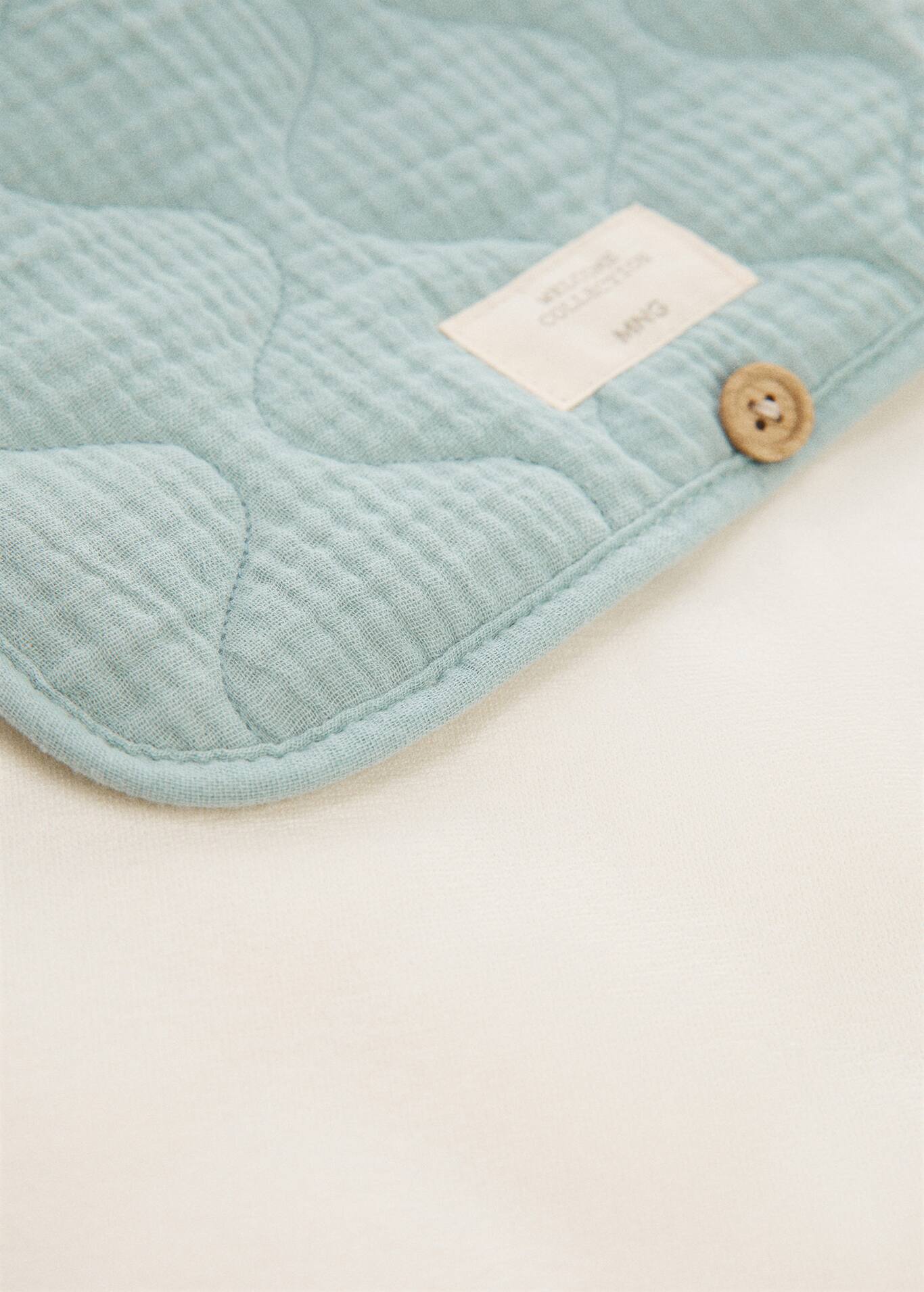 Padded travel changing mat Woman Mango Saudi Arabia