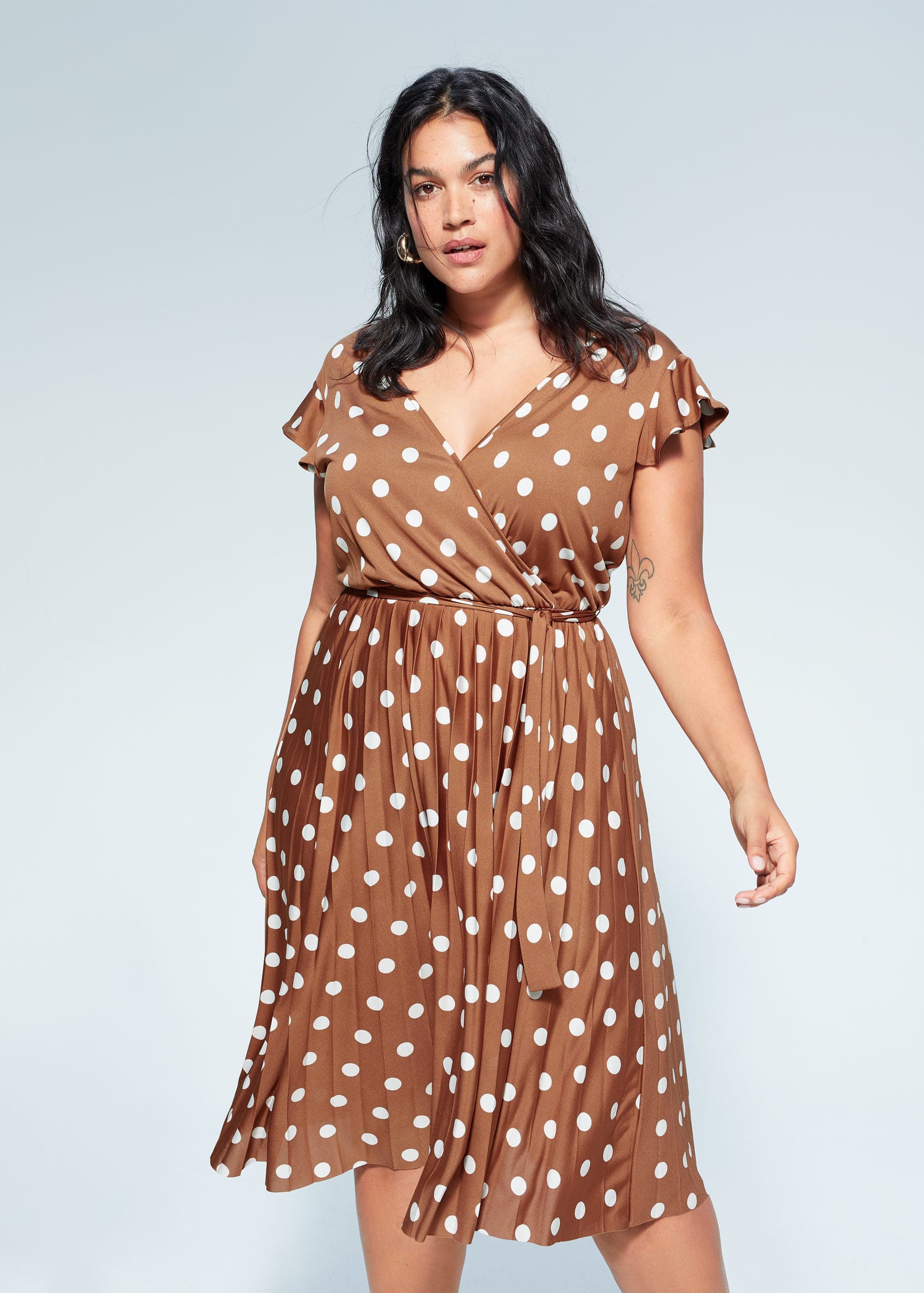 Mango Kleid Braun Mit Punkten Mango Kleid Braun Mit Punkten