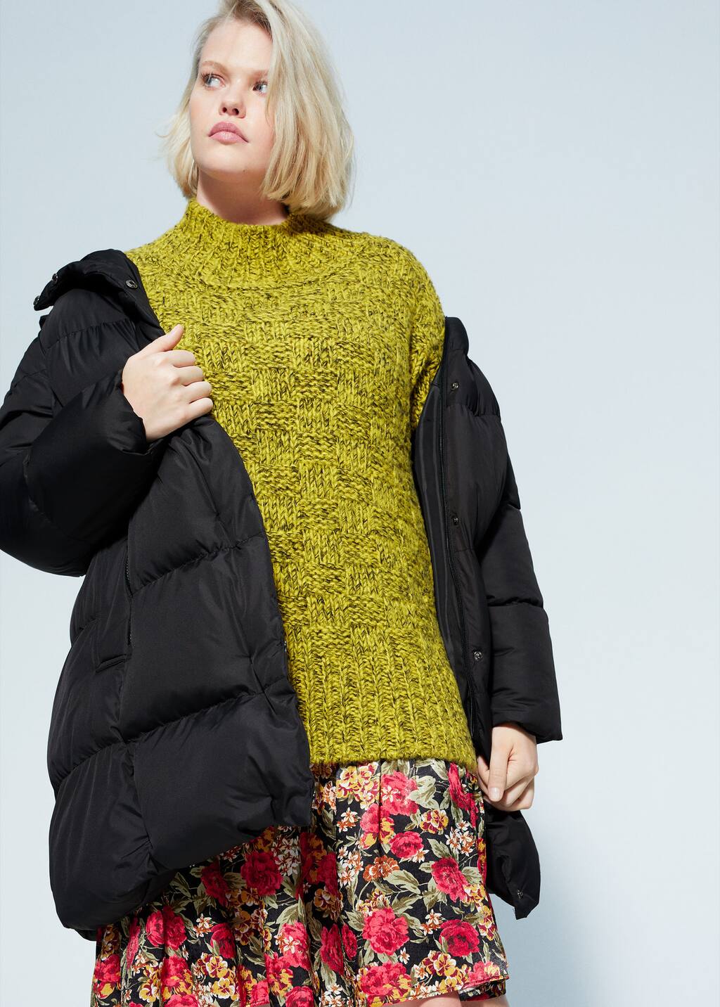 Mango Kapüşonlu kapitoneli mont 67090515 99 Mango Kapüşonlu kapitoneli mont 67090515 99