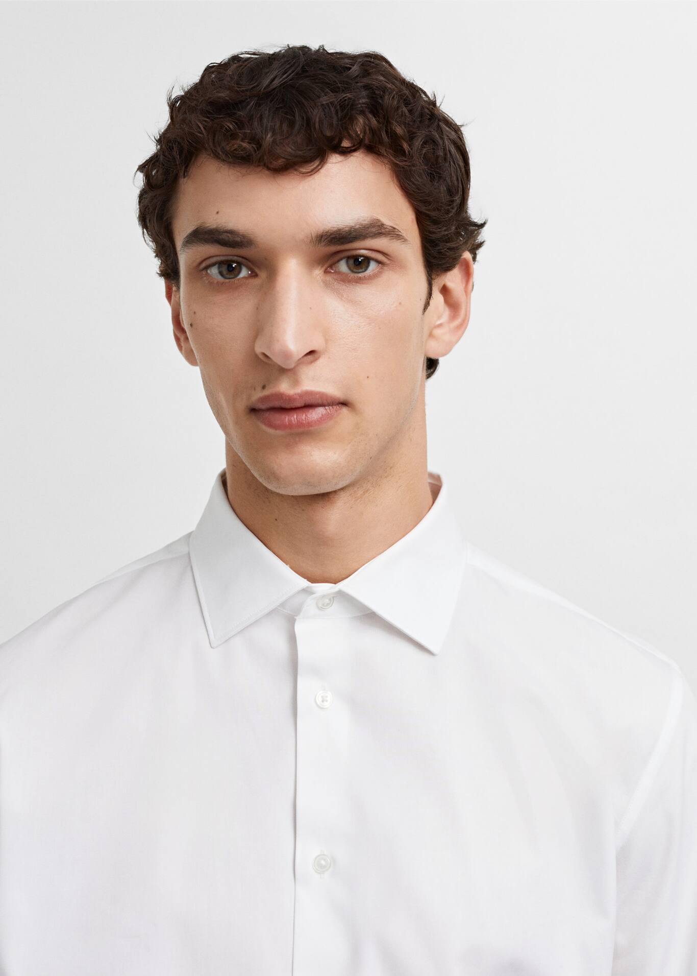 Slim-fit cotton poplin suit shirt - Men | Mango Man United Kingdom