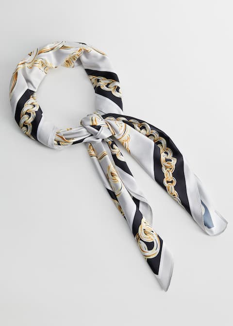 Pañuelo estampado cadenas