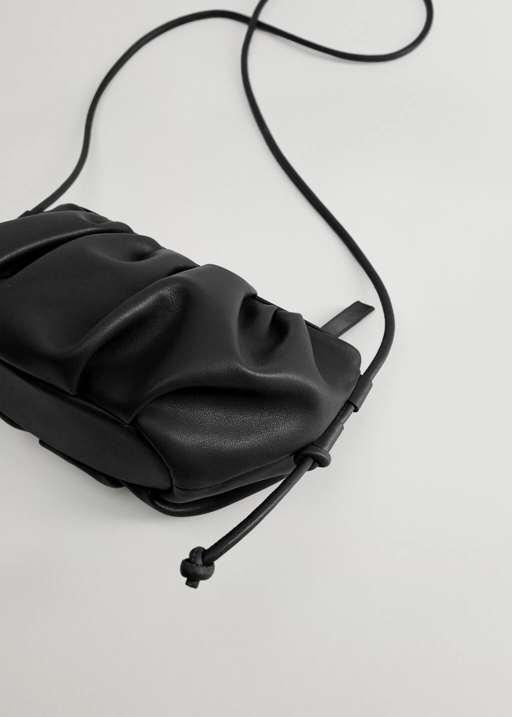 mango pleated volume bolsa