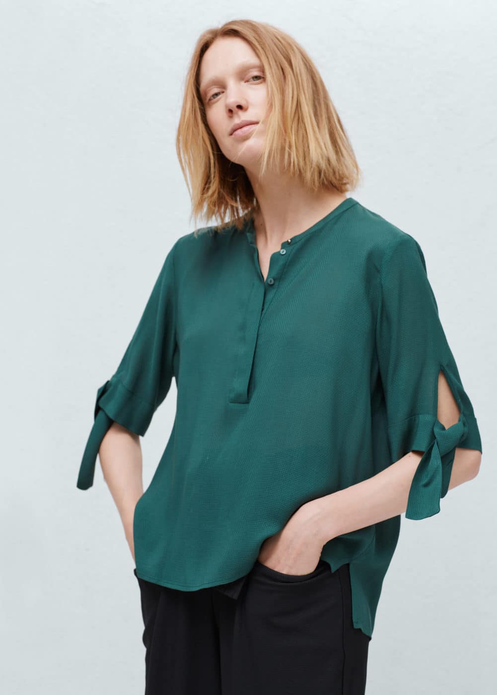Blusa fluida textura | MANGO