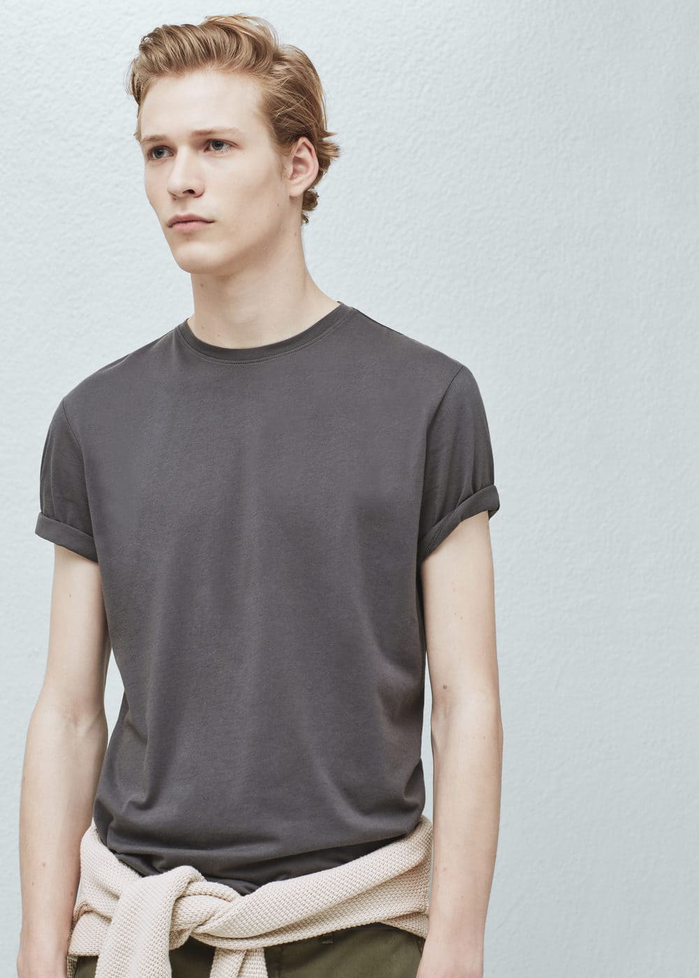 必备款棉质混纺t恤