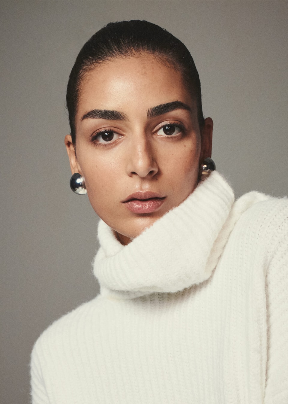 Mango silver round stud earrings.