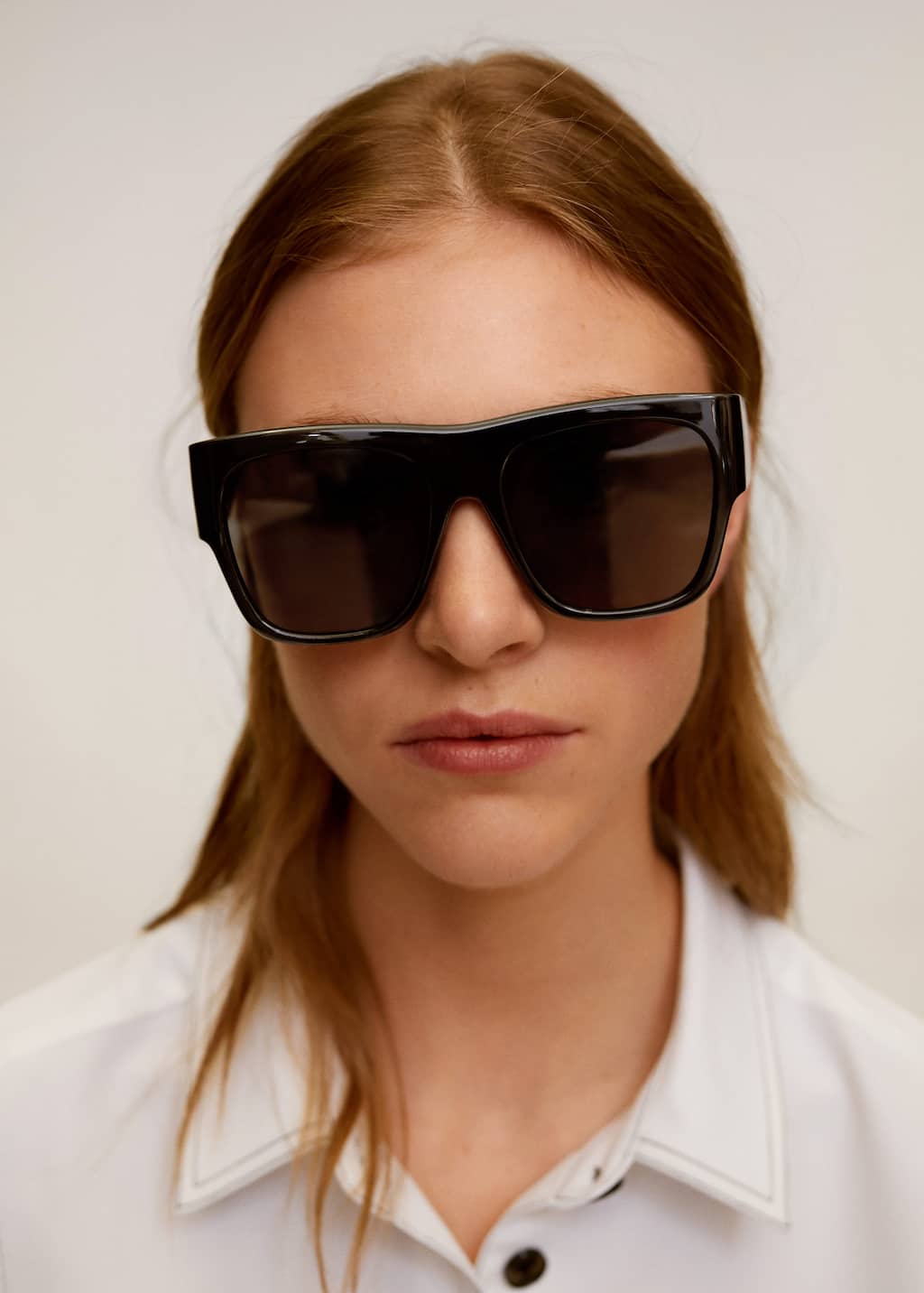 Gafas de sol montura de pasta Mujer | Mango España Gafas de sol montura de pasta Mujer | Mango España
