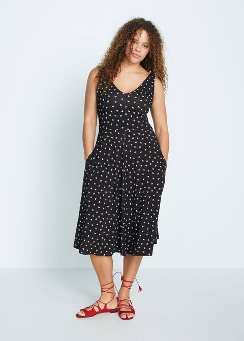 Струящееся миди-платье - Общий план