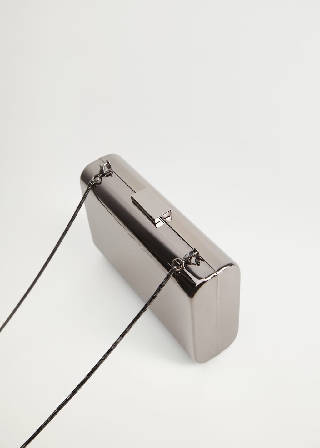 Mango clutch Clearance