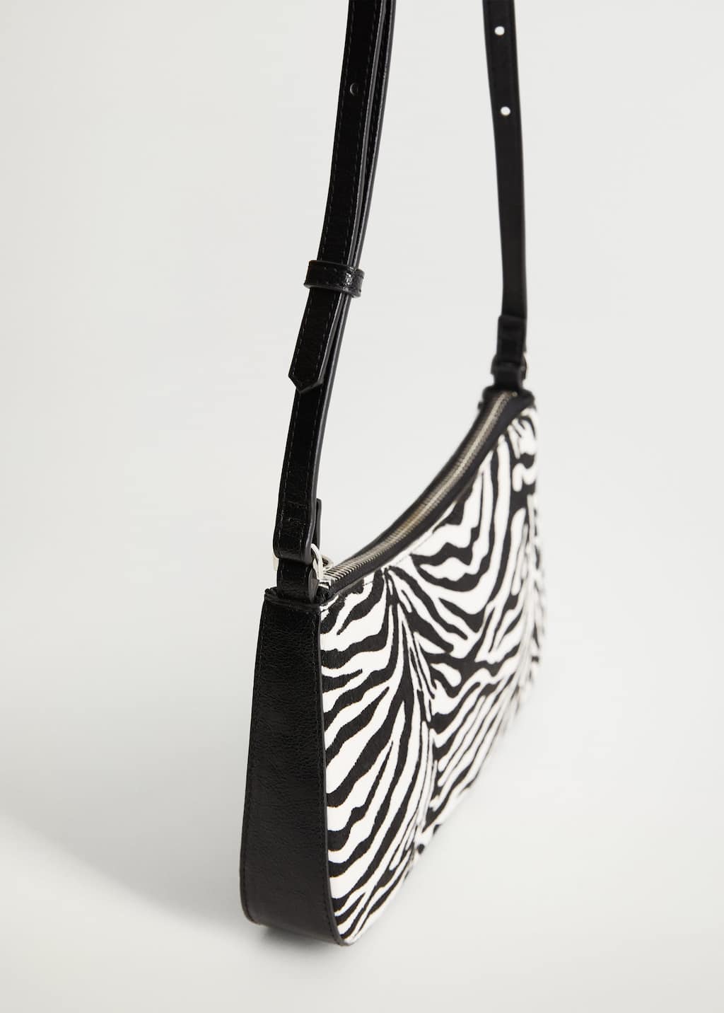 leather baguette handbag