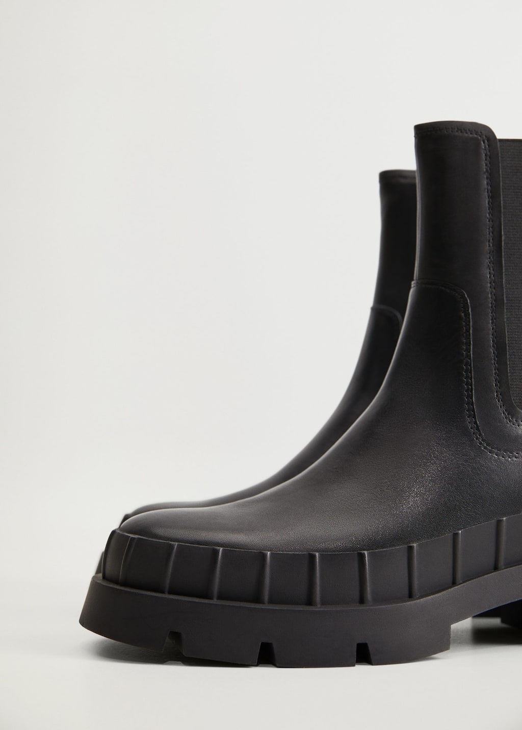 mango black boots