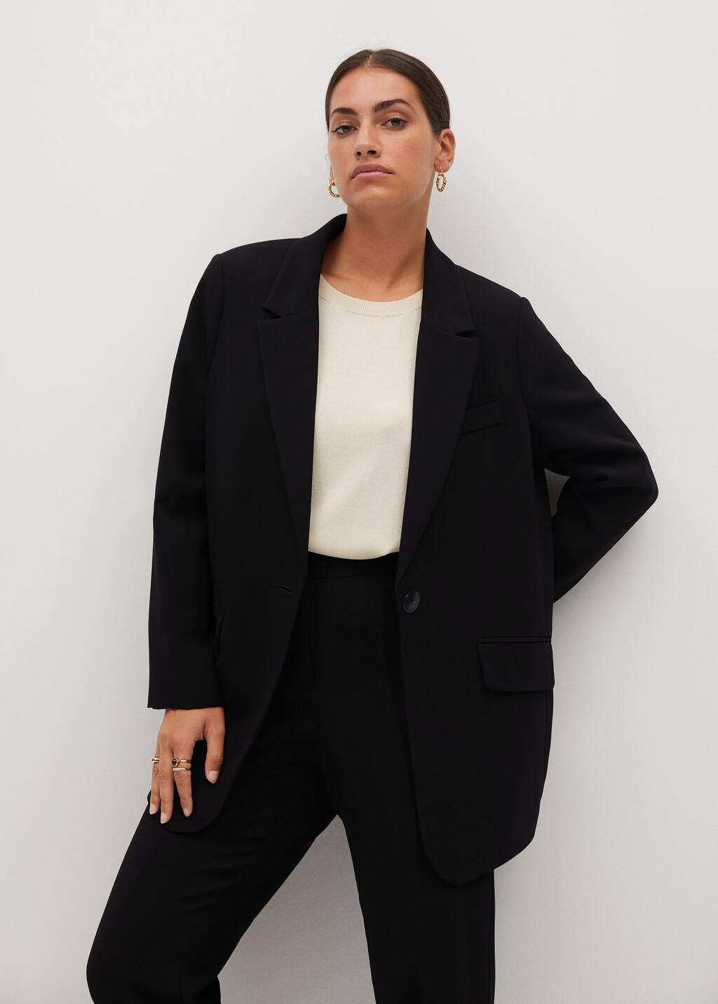 relaxed black blazer