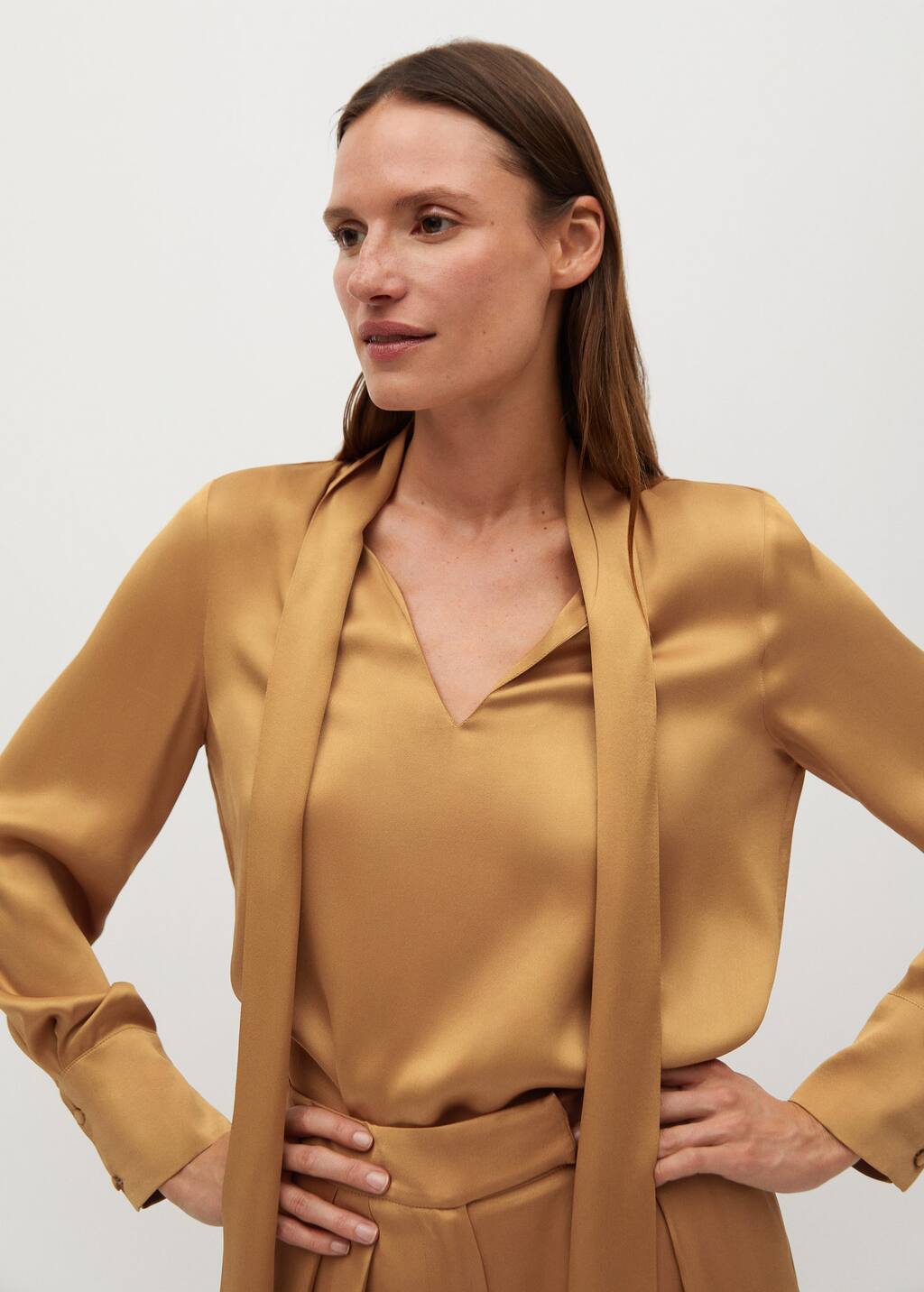 Skjorter for Damer 2020 | Mango Norge Ensfargede Skjorter for Damer 2020 | Mango Norge