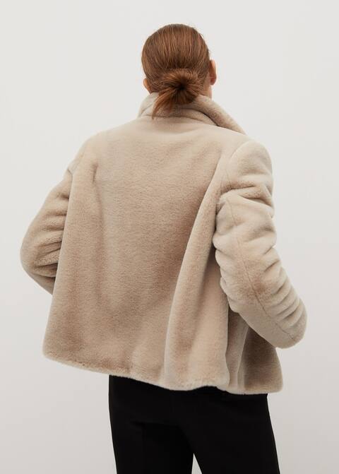 Mango: abrigos chulos por menos de 30 euros para este invierno 3 Merca2.es 77046304 05 R Merca2.es