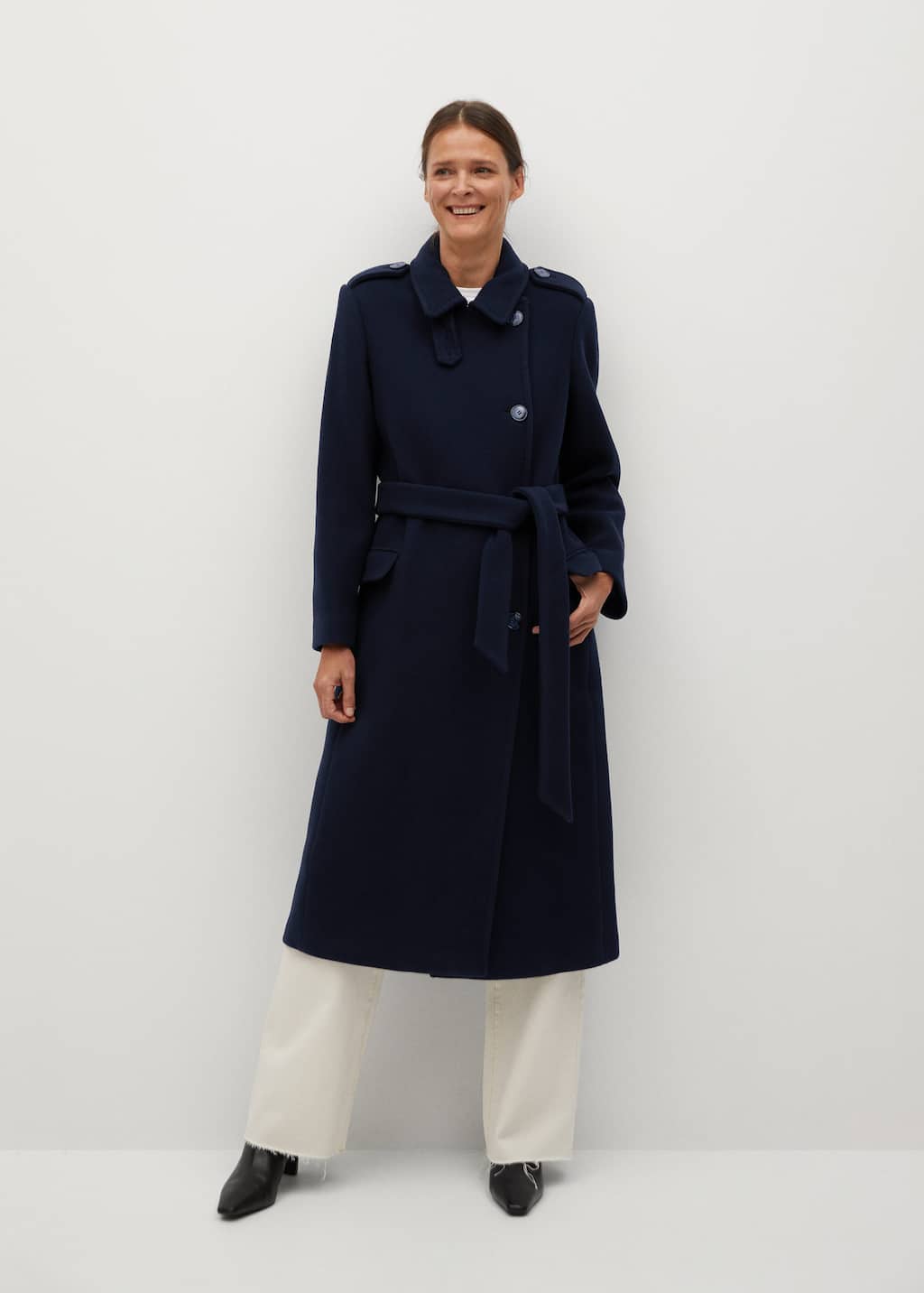 Wollen jas met kettingdetail Dames | Mango Nederland Wollen jas met kettingdetail Dames | Mango Nederland