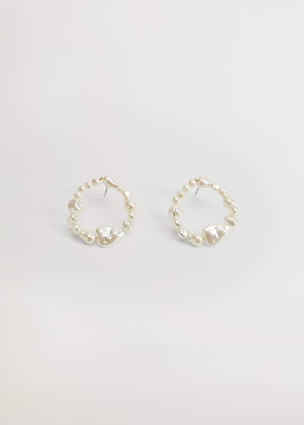 Mango Pearl Earrings 2025