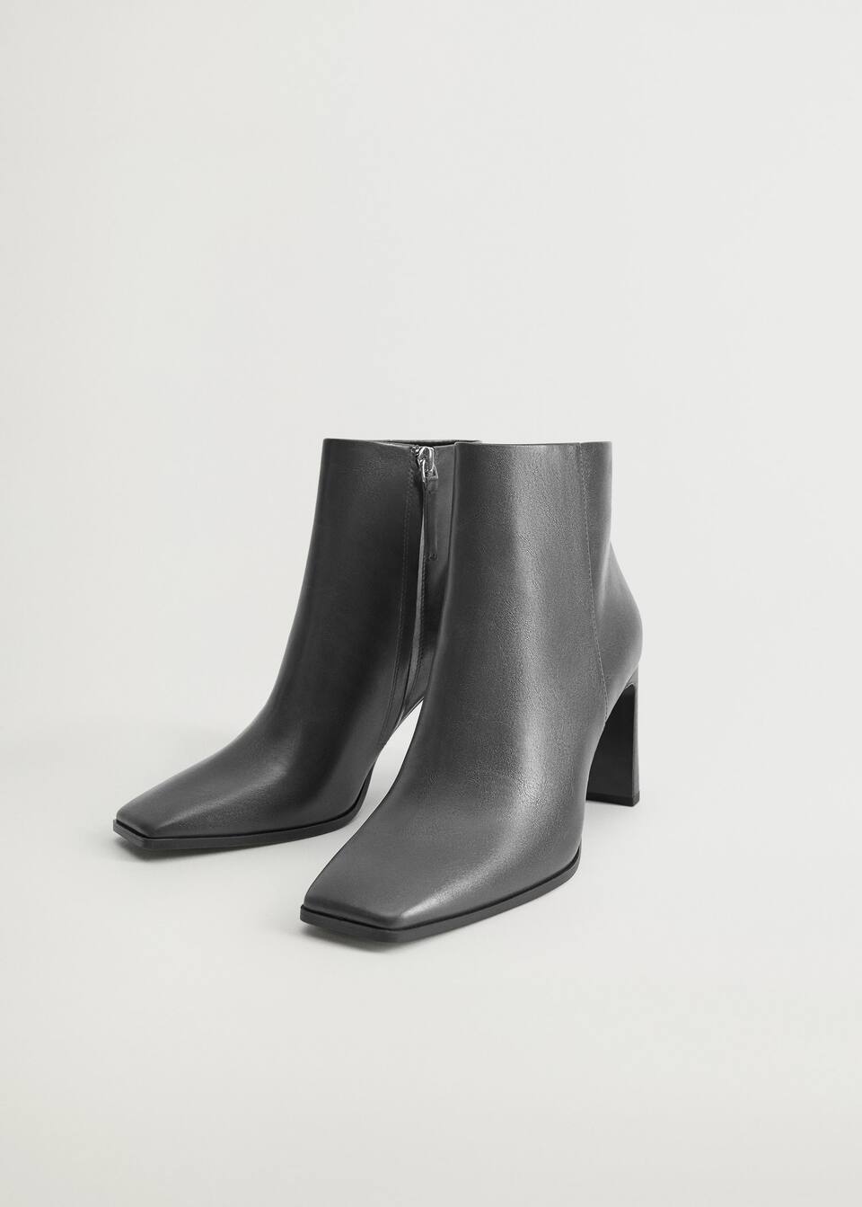 dikdortgen topuklu yarim bot kadin