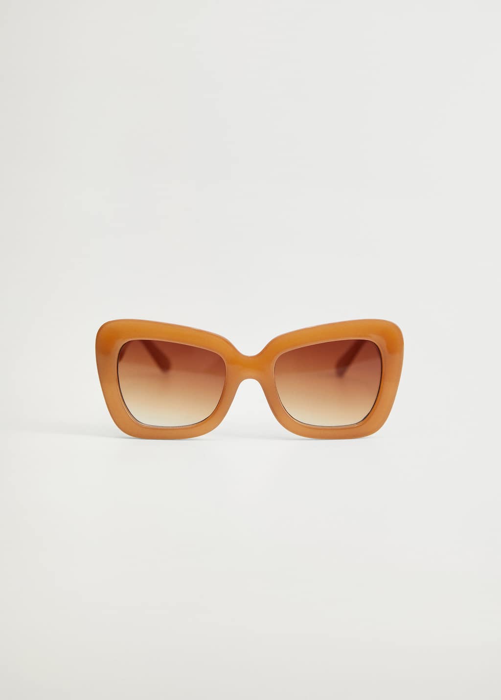 Gafas de sol montura de pasta Tallas grandes | Violeta by Gafas de sol montura de pasta Mujer | Mango España