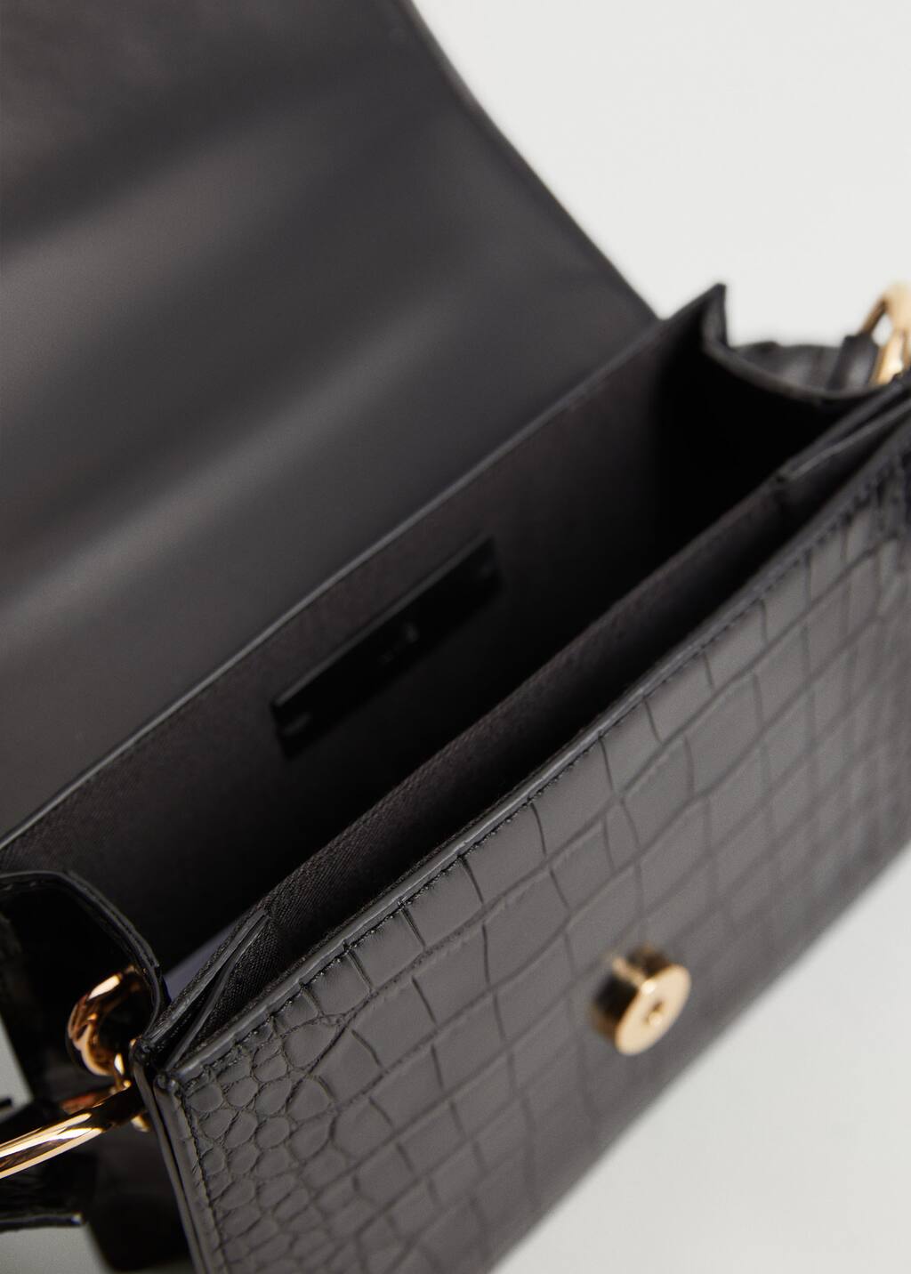 Stenprydd flap väska Damer | Mango Sverige Stenprydd flap väska Damer | Mango Sverige