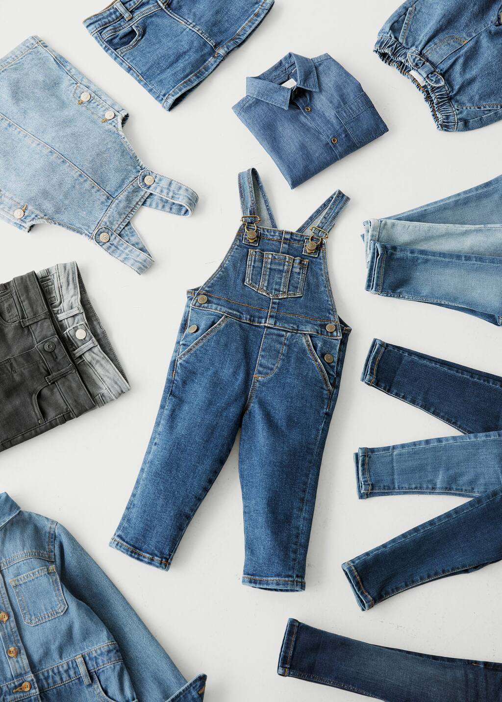 Mango Long denim dungarees. 3