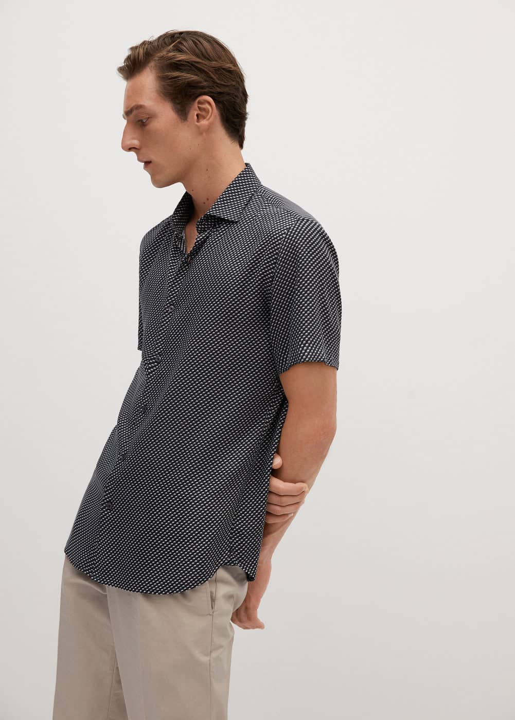 h-town:camisa slim fit estampada fluida