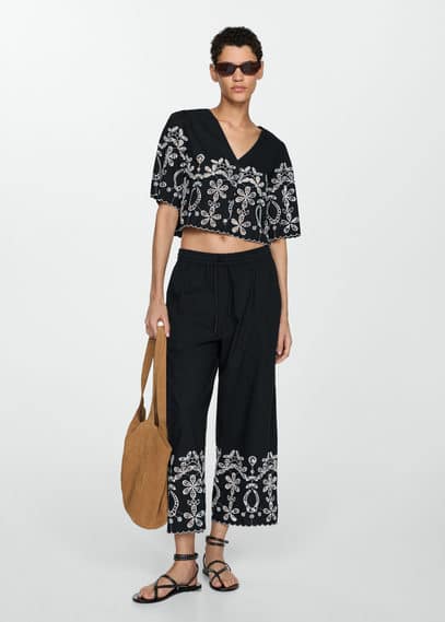 Blouse crop broderies