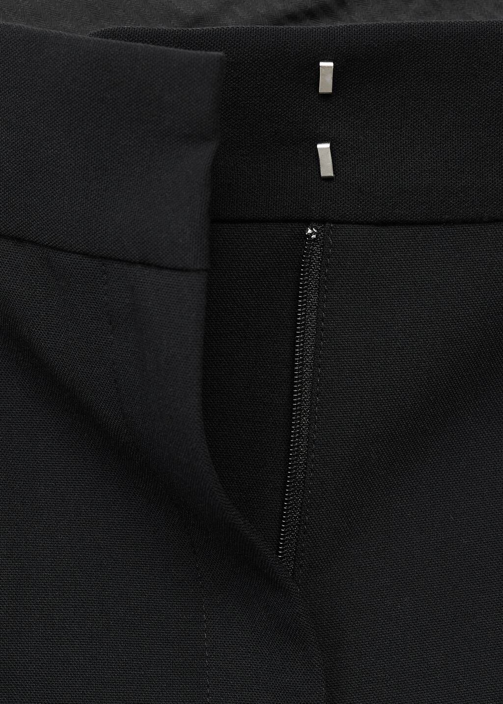 Straight-fit pleated pants