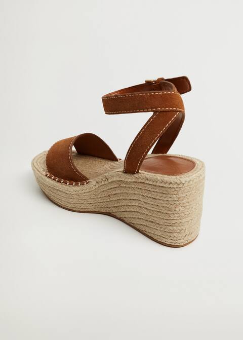 Sandalias de Mango para marcar tendencia con el buen tiempo 3 Moncloa 87016309 CU D2 Moncloa
