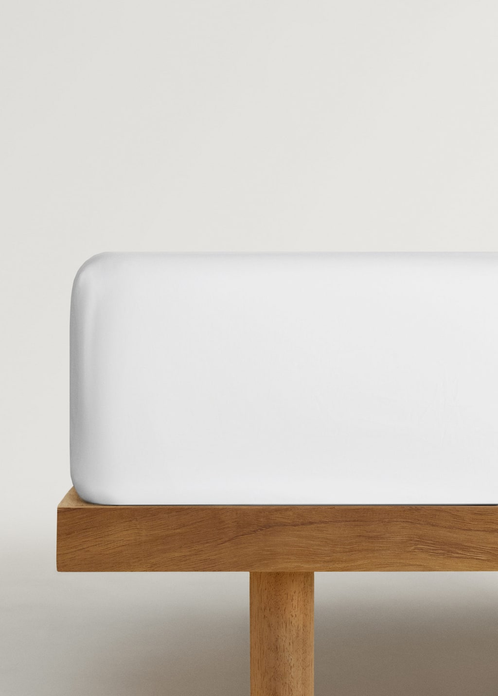 500-Thread Count Cotton Percale Fitted Sheet With Rounded Piping Detail For 180cm Bed White