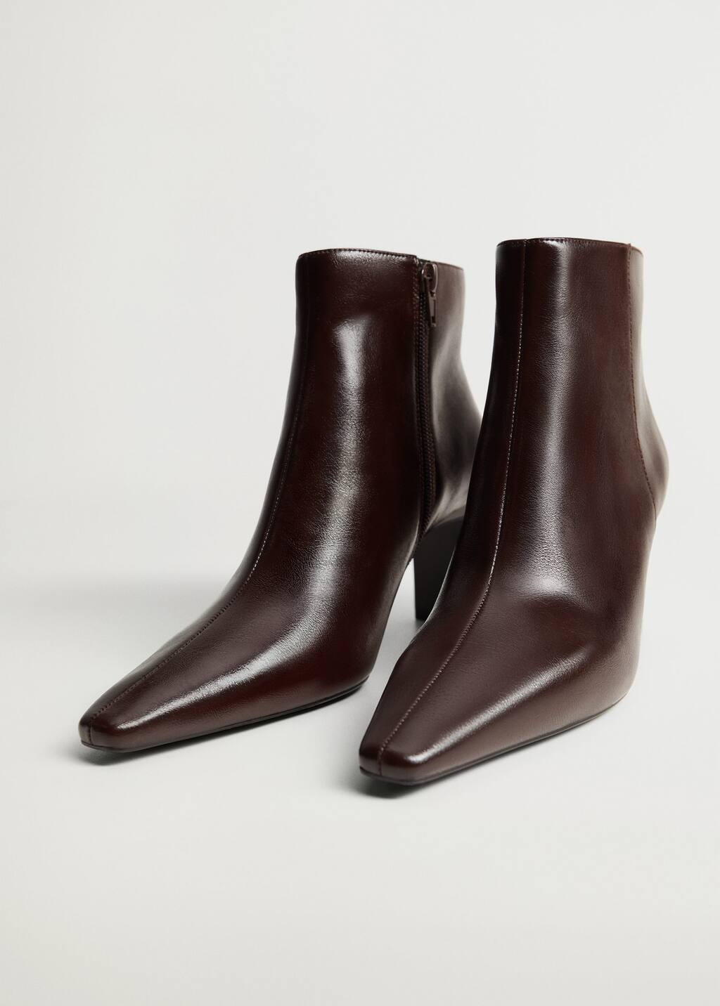Heel zipped boots - Medium plane
