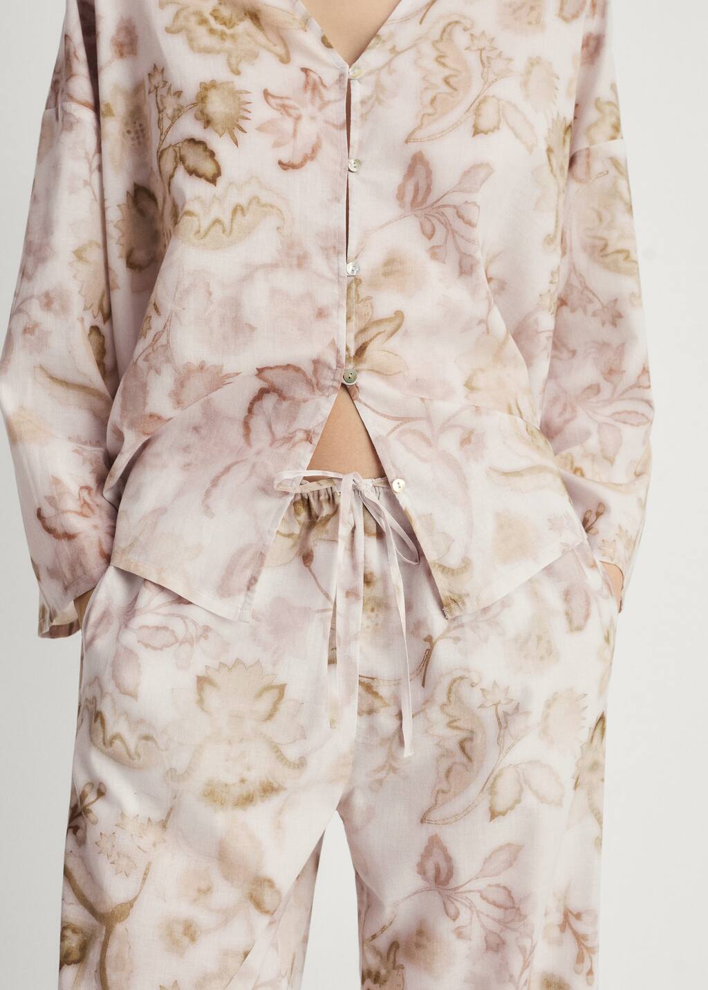 Pajama pants with floral detail