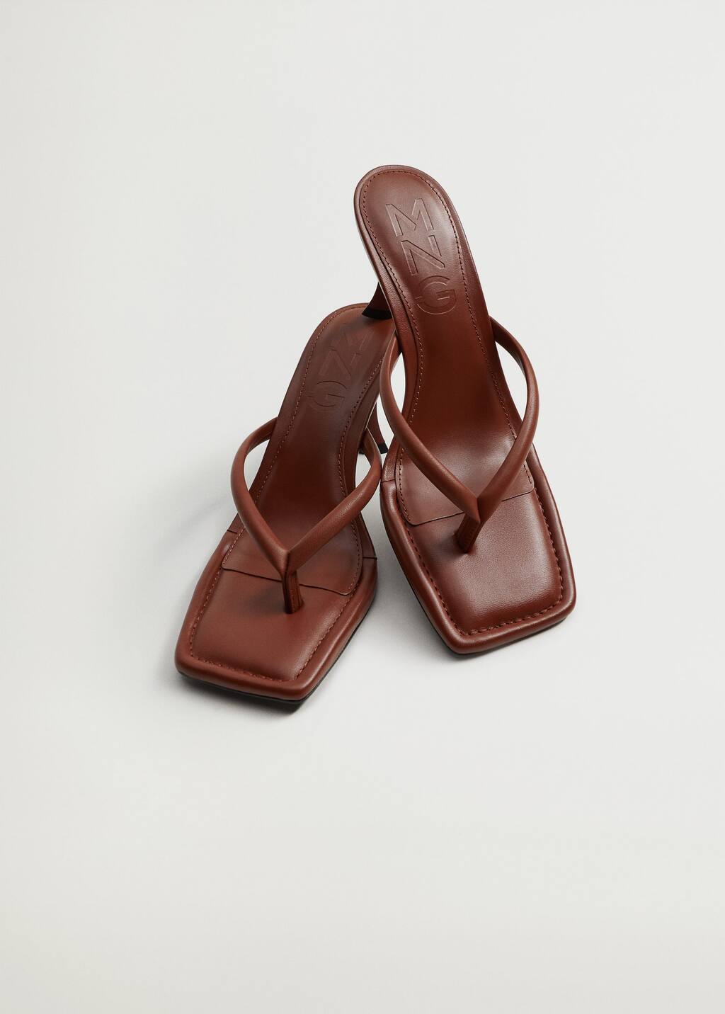 Heel leather sandals - Details of the article 4