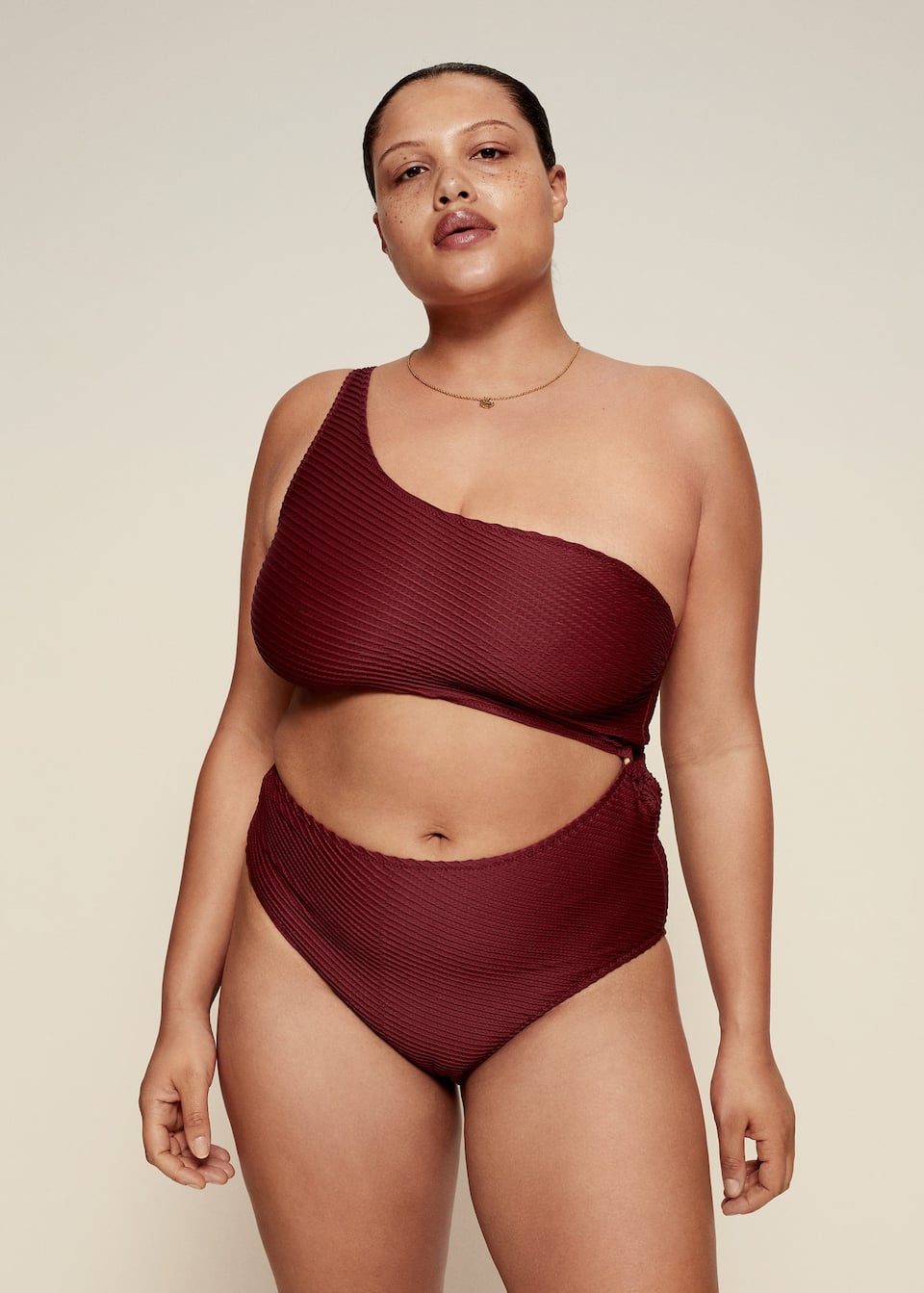 Asymmetrical swimsuit with wide straps - Violeta by Mango