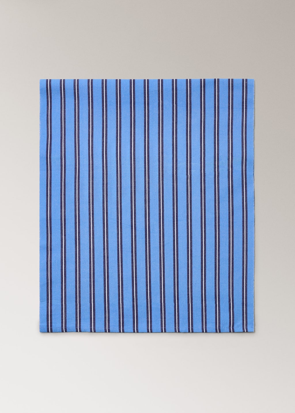 Mango Home Cotton Table Runner With Geometric Structure Blue