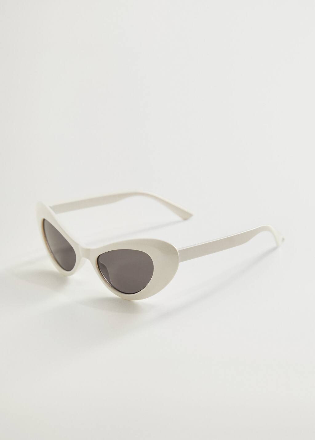 Mango Cateye sunglasses 87052505 01
